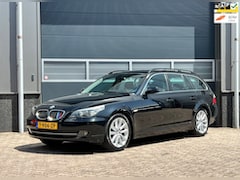 BMW 5-serie Touring - 523i High Exe bj.2009 Autom|Pano|Leder|Navigatie