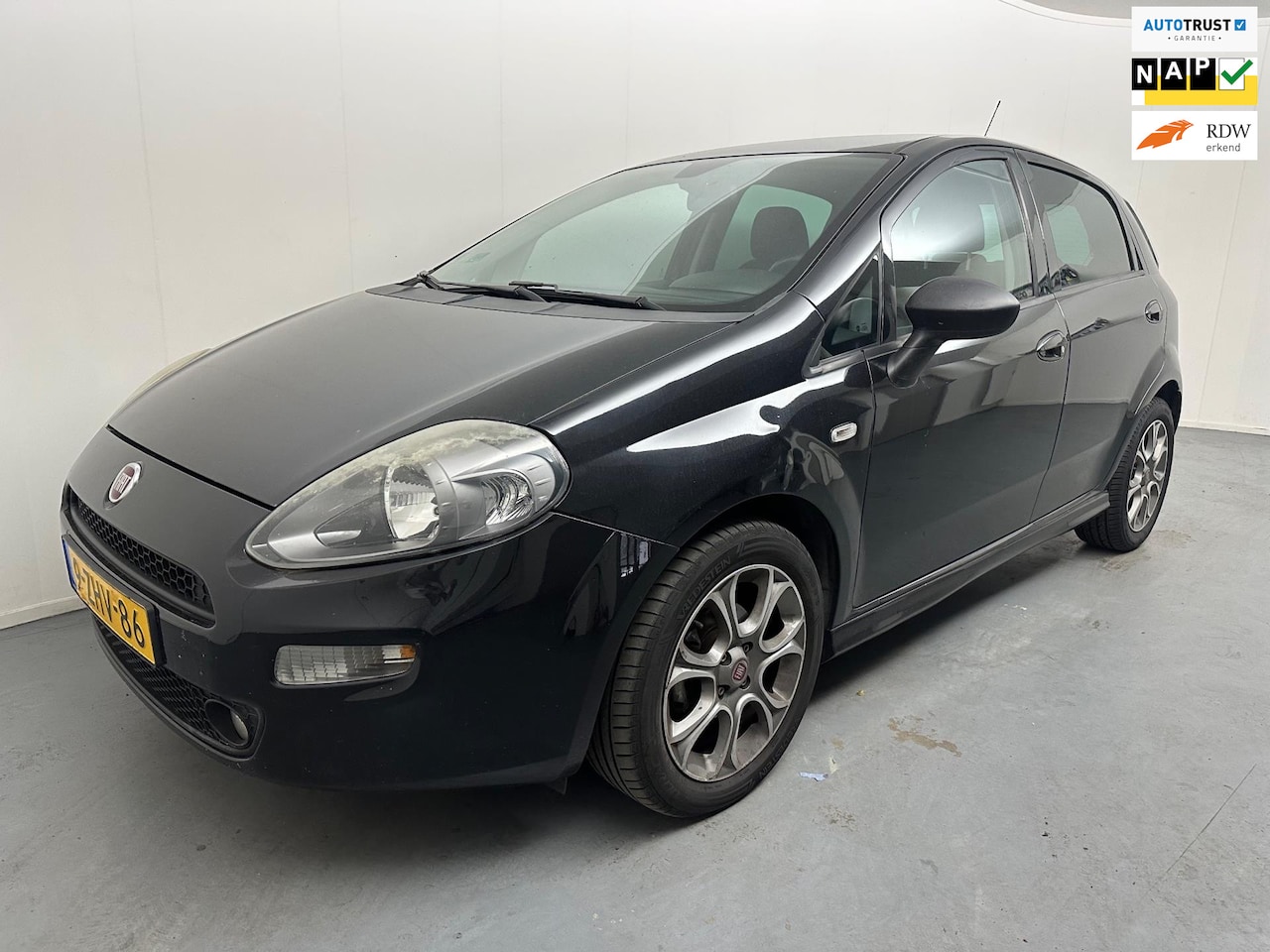 Fiat Punto Evo - 0.9 TwinAir Lounge # Clima # Nap # Lmv - AutoWereld.nl