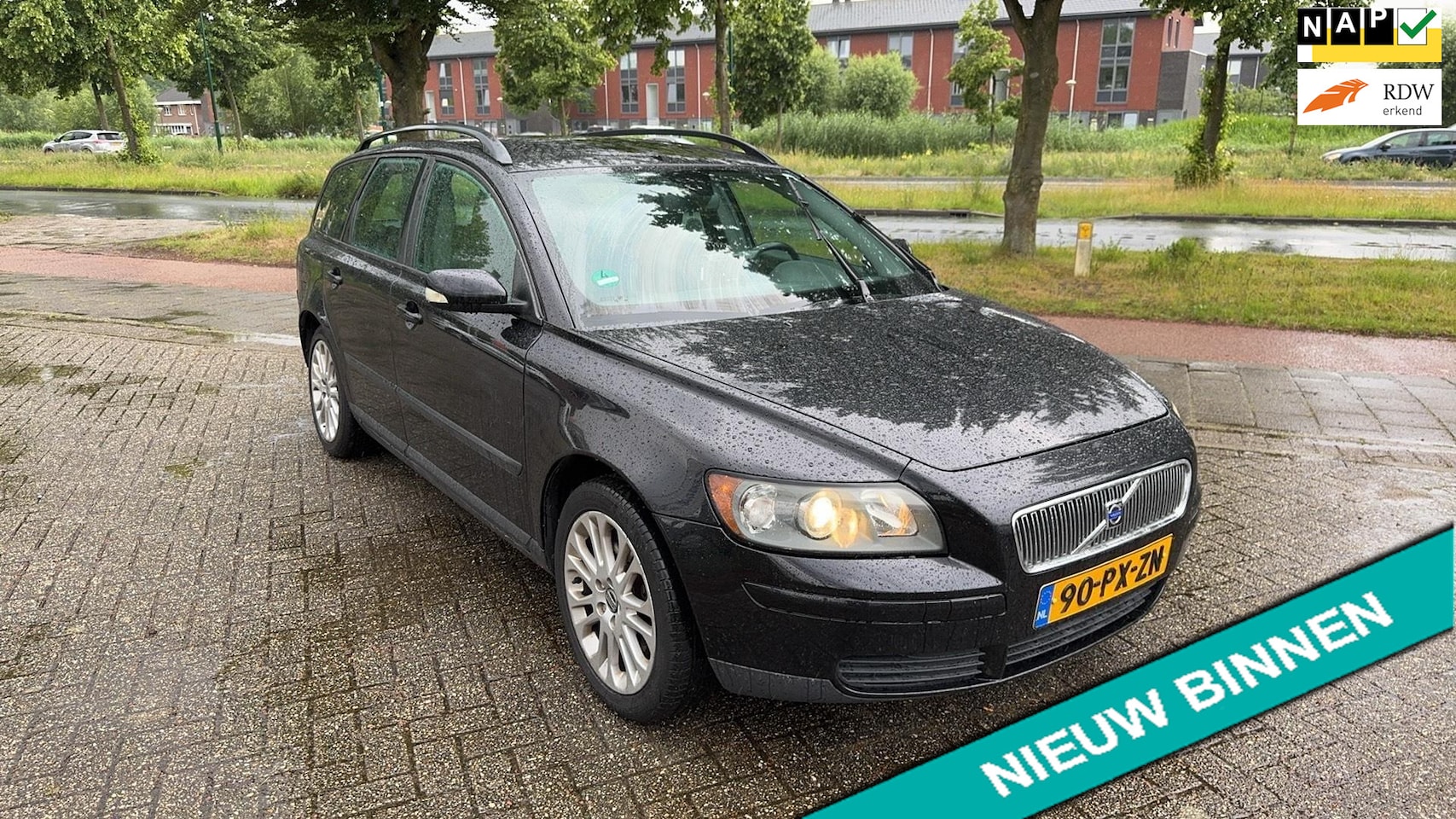 Volvo V50 - 2.4i 5-Cilinder 140pk LPG-G3 Trekhaak 1500kg. Clima Youngtimer - AutoWereld.nl