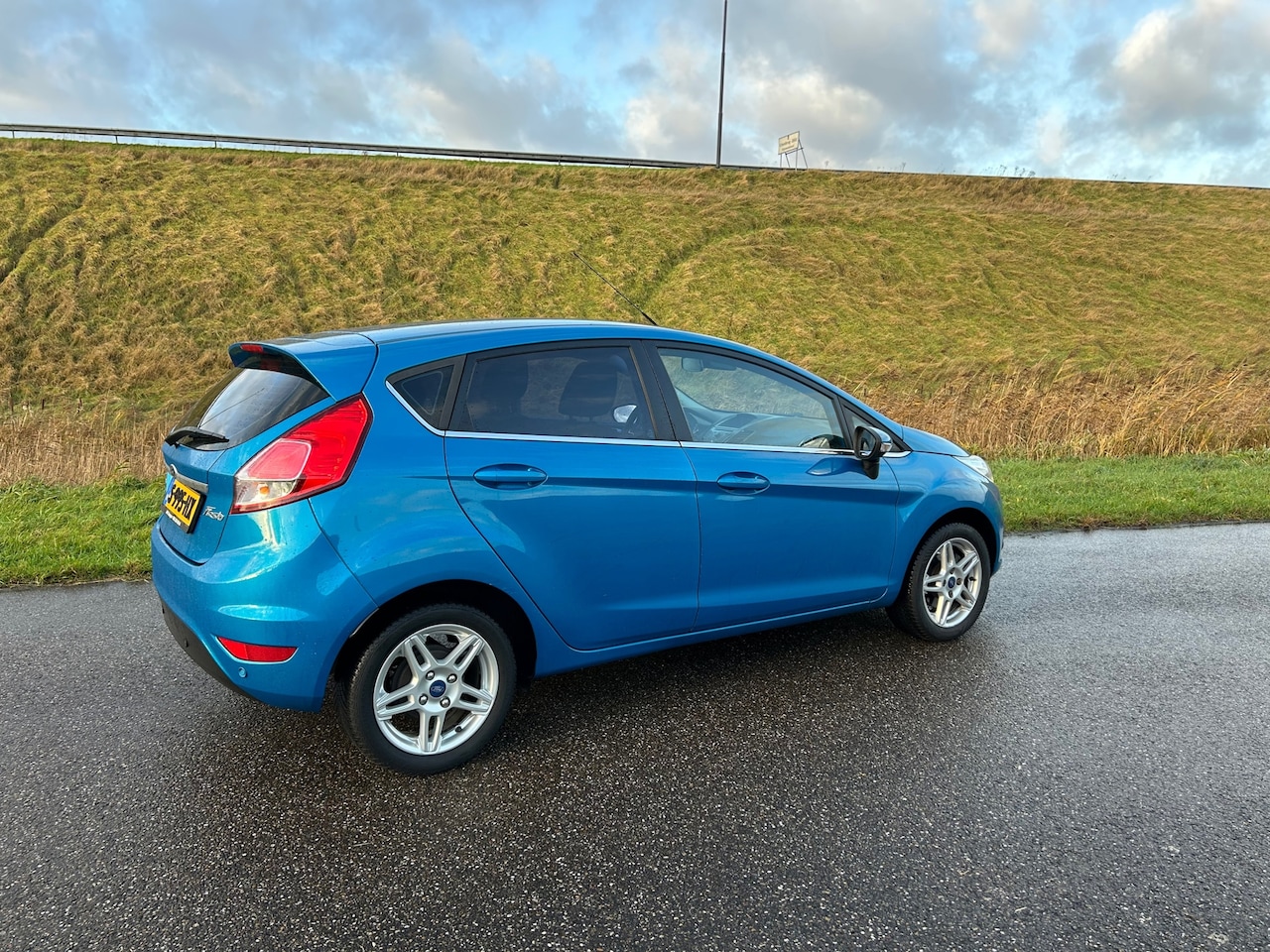Ford Fiesta - 1.0 EcoBoost Titanium 1.0 EcoBoost Titanium - AutoWereld.nl