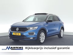 Volkswagen T-Roc - 1.5 TSI 150pk DSG 2x R-Line Trekhaak Camera Stoelverwarming Panoramadak Virtual Cockpit Na