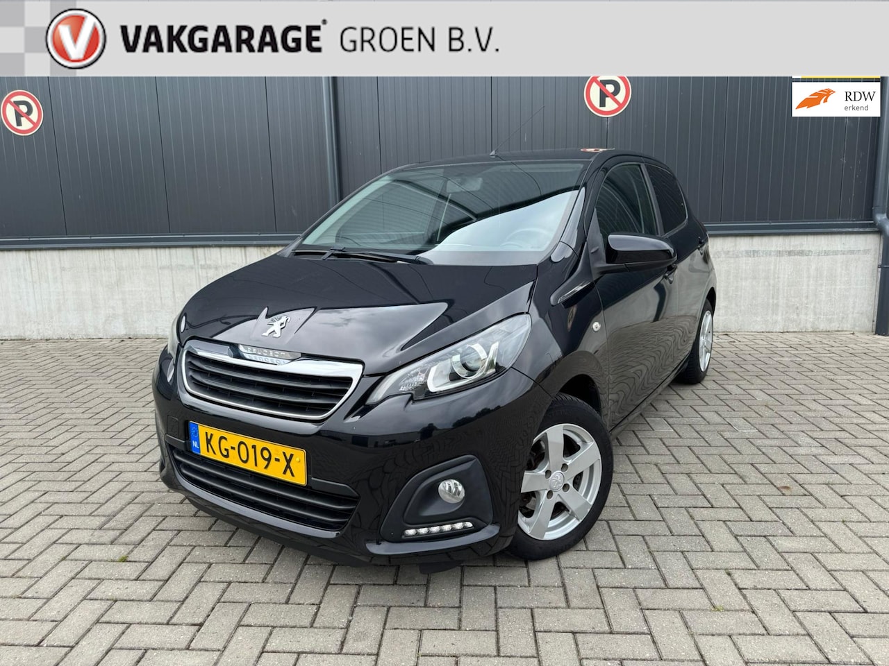 Peugeot 108 - 1.0 e-VTi Active / airco / l.m. velgen / trekhaak ! - AutoWereld.nl