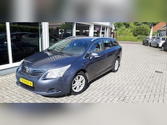 Toyota Avensis Wagon - 1.6 VVTi Comfort Airco/Trekhaak
