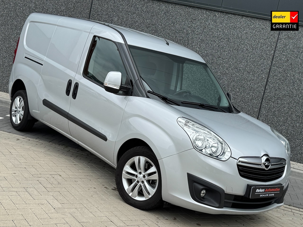 Opel Combo - 1.3 CDTi L2H1 Sport Airco Stoelverwarming N.A.P - AutoWereld.nl