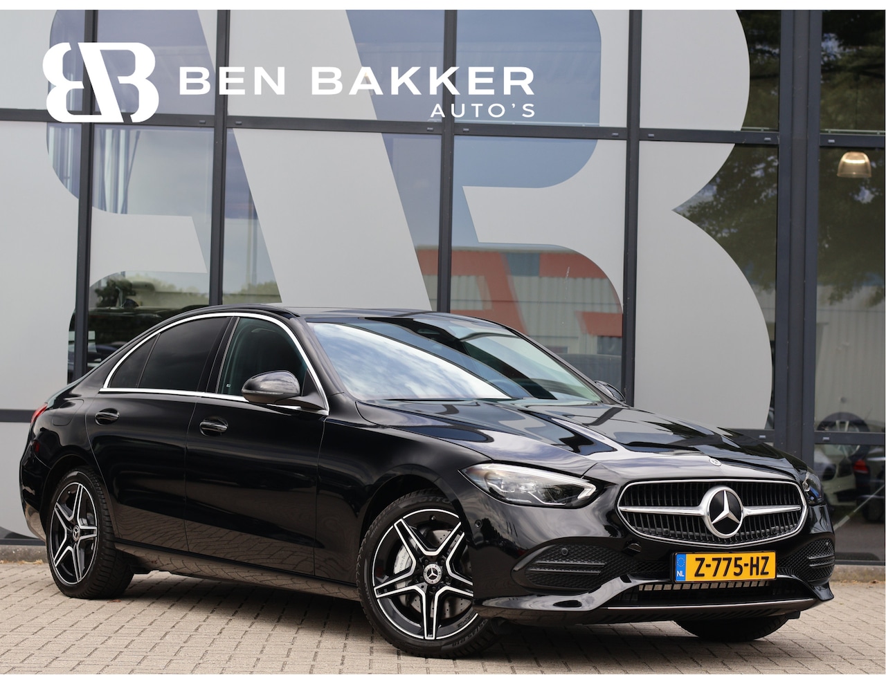 Mercedes-Benz C-klasse - 300 e Business Line | ACC | Cam | Navi | DAB+ | Sfeerverlichting | - AutoWereld.nl