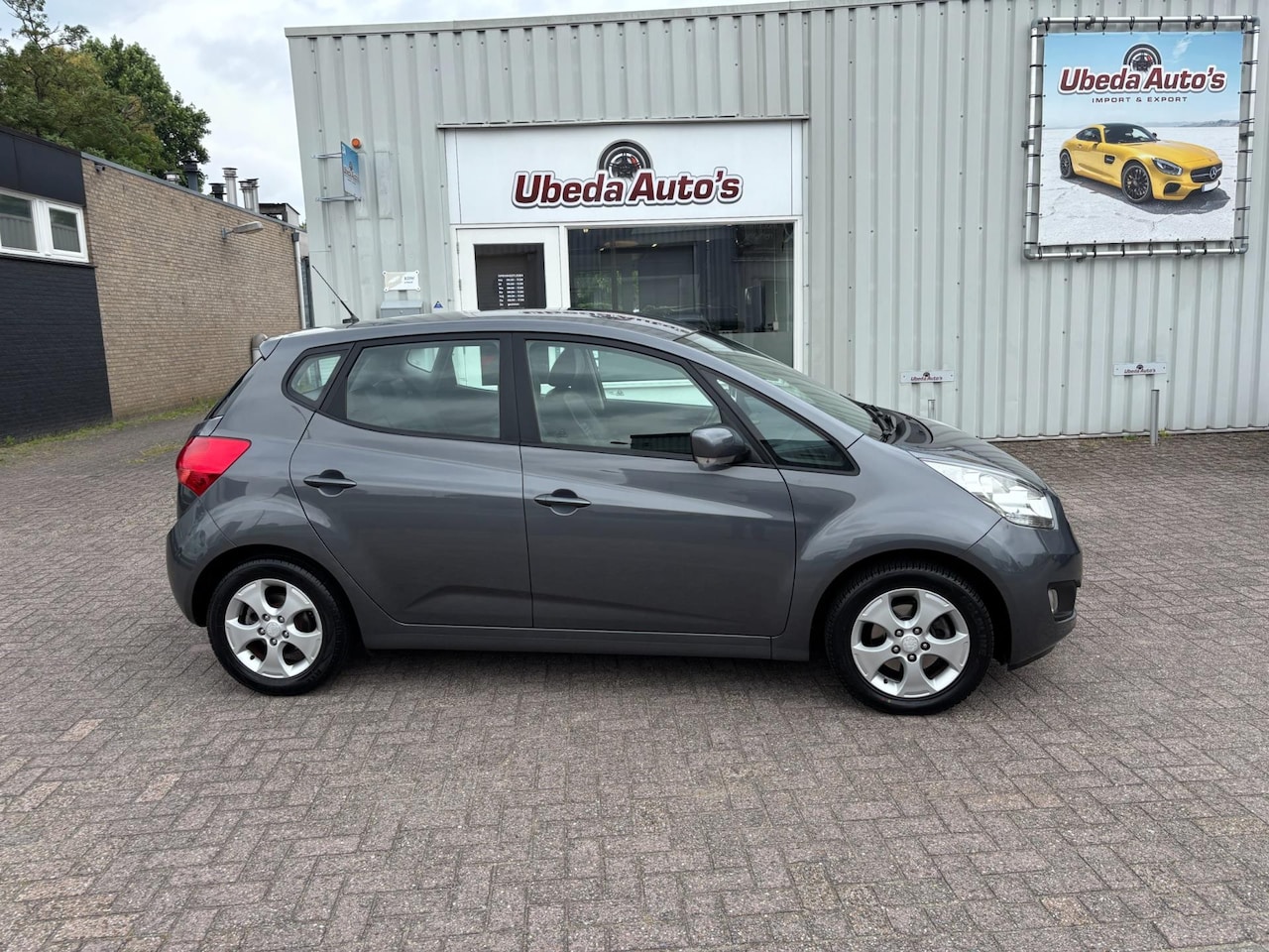 Kia Venga - 1.6 CVVT X-ecutive NL AUTO KM 148813-4999E - AutoWereld.nl