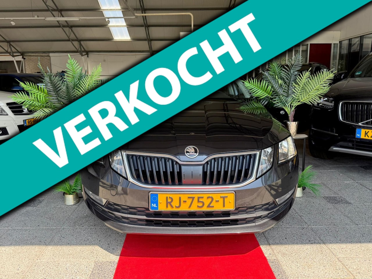 Skoda Octavia - 1.6 TDI DSG SEDAN LED FACELIFT! 2017 - AutoWereld.nl