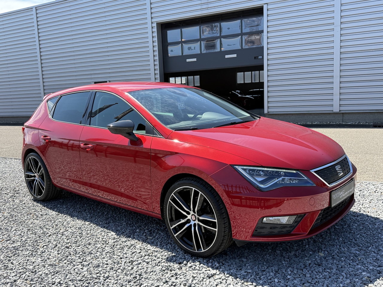 Seat Leon - TSI Style DSG Virtueel|Camera|LED|Keyles|ACC Vol! - AutoWereld.nl
