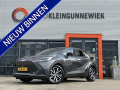 Toyota C-HR - 1.8 Hybrid 140 Dynamic / Camera / Navi / Applecarplay/Androidauto / Elek Achterklep / Draa
