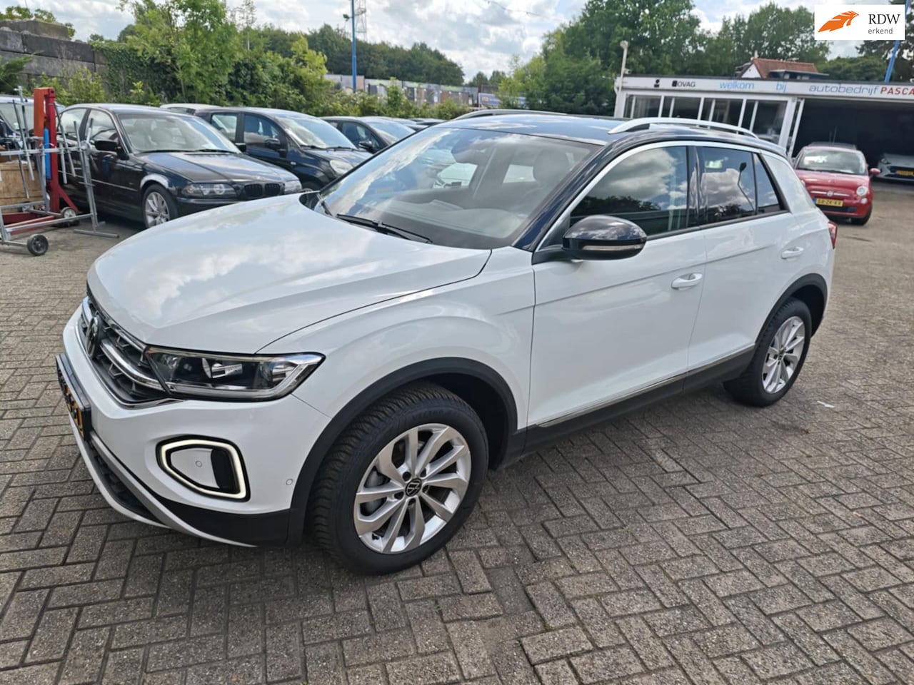 Volkswagen T-Roc - 1.5 TSI Life Edition automaat- IQ Light - - AutoWereld.nl
