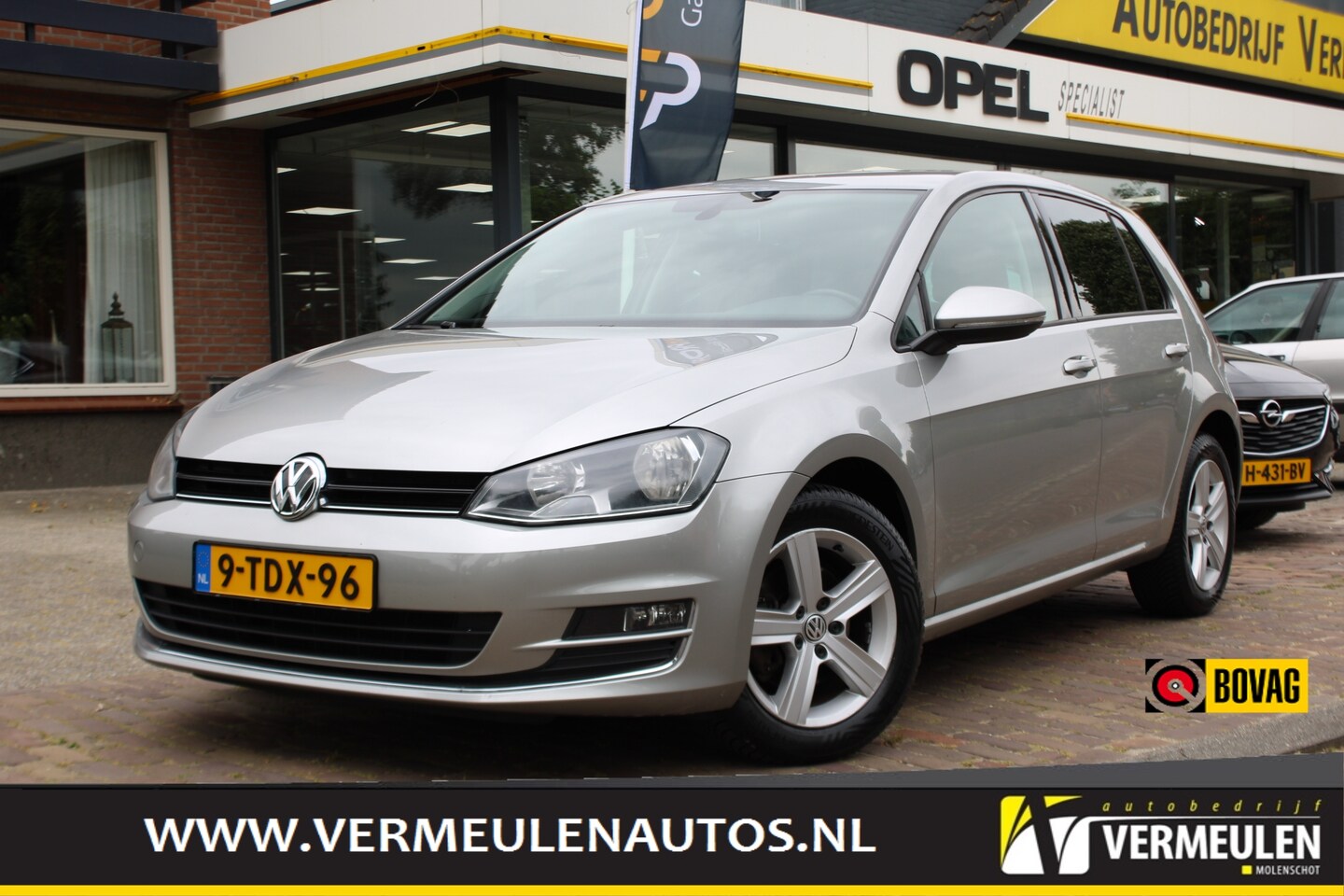 Volkswagen Golf - 1.2 TSI 105PK 5D Highline + 16"/ Navi/ Clima/ Cruise/ Trekhaak/ NL auto - AutoWereld.nl