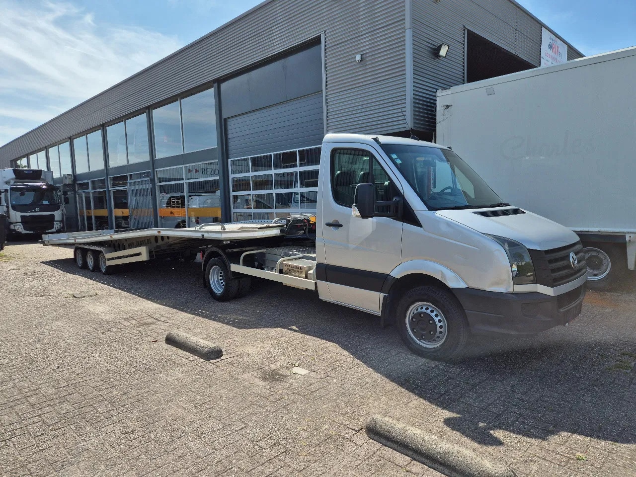 Volkswagen Crafter - 2.0TDI BE Combi/ Autotransporter 10m mit Knicksystem/ Winch - AutoWereld.nl