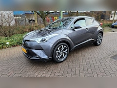 Toyota C-HR - 1.8 Hybrid Bus Intro