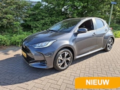 Toyota Yaris - 1.5 Hyb. 115 Dynamic + comfort pakket parkeersensoren