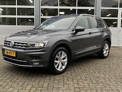 Volkswagen Tiguan - 1.4 TSI 4M. Highl./Digitaal/Carplay/Trekhaak/Leder/Stoelverw