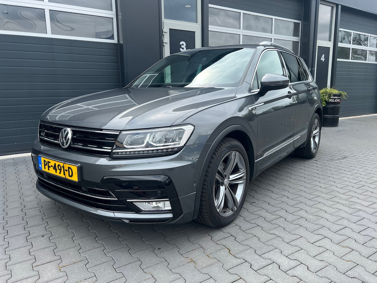 Volkswagen Tiguan - 1.4 TSI ACT Comfortline Business R 1.4 TSI ACT Comfortline Business R virtual cockpit - AutoWereld.nl