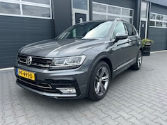 Volkswagen Tiguan - 1.4 TSI ACT Comfortline Business R virtual cockpit