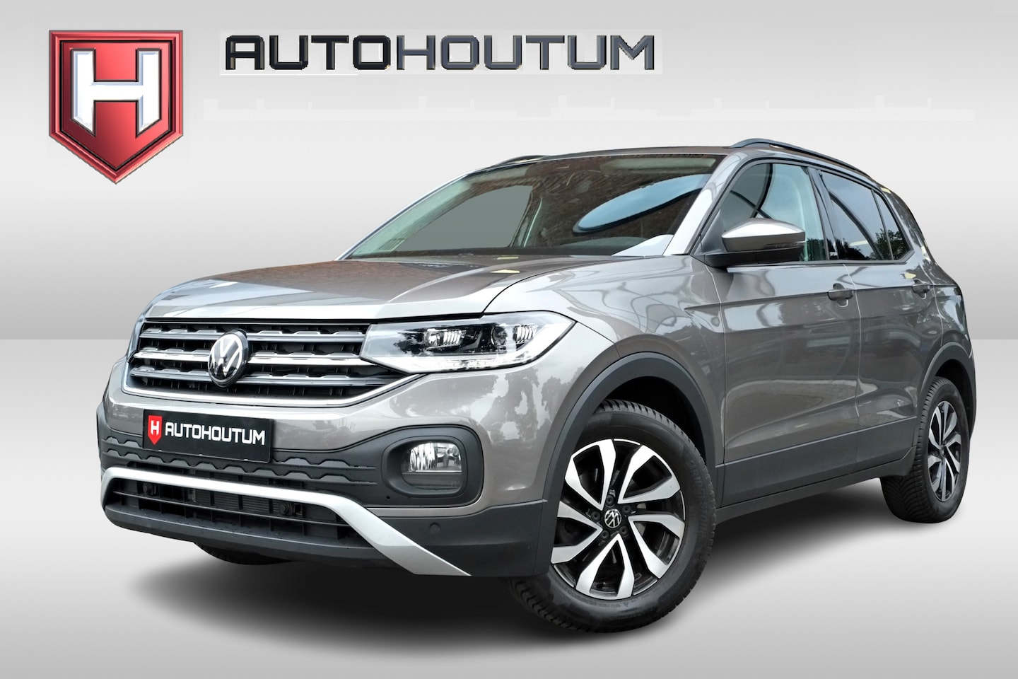 Volkswagen T-Cross - 1.0 TSI Style Achteruitrijcamera, Navigatie, Trekhaak, ACC - AutoWereld.nl