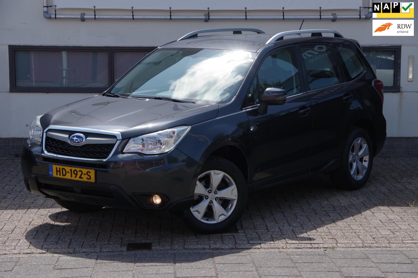 Subaru Forester - 2.0 Luxury 2.0 Luxury - AutoWereld.nl