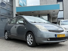Toyota Prius - gereviseerde accu ( 6 maanden 1.5 VVT-i