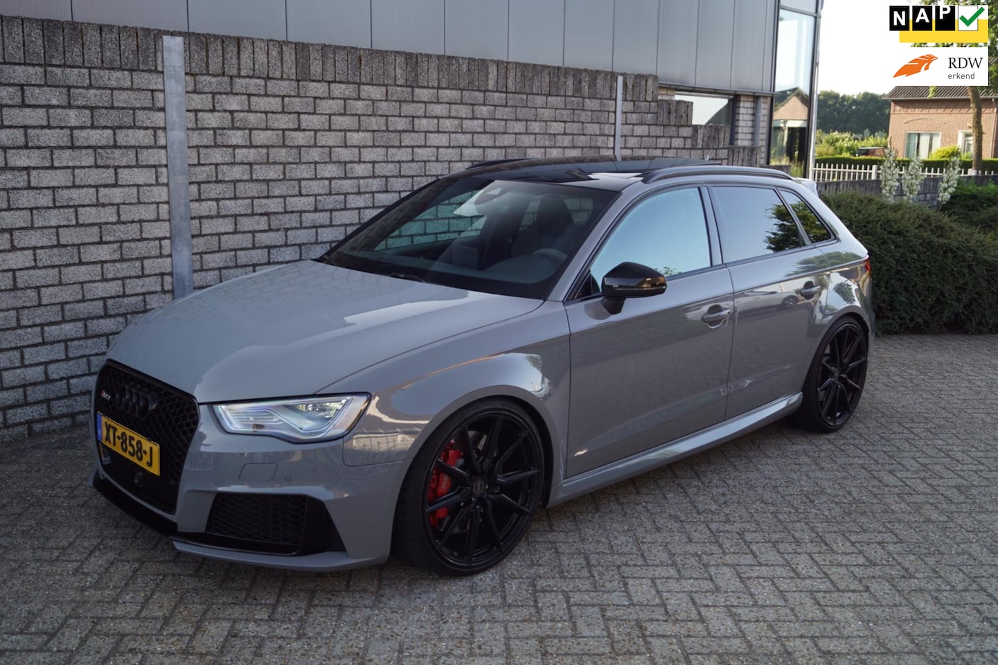 Audi A3 Sportback - 2.5 TFSI RS 3 quattro Pro Line Plus Autom Panodak Leder Sportst Navi Camera Clima Adaptiev - AutoWereld.nl