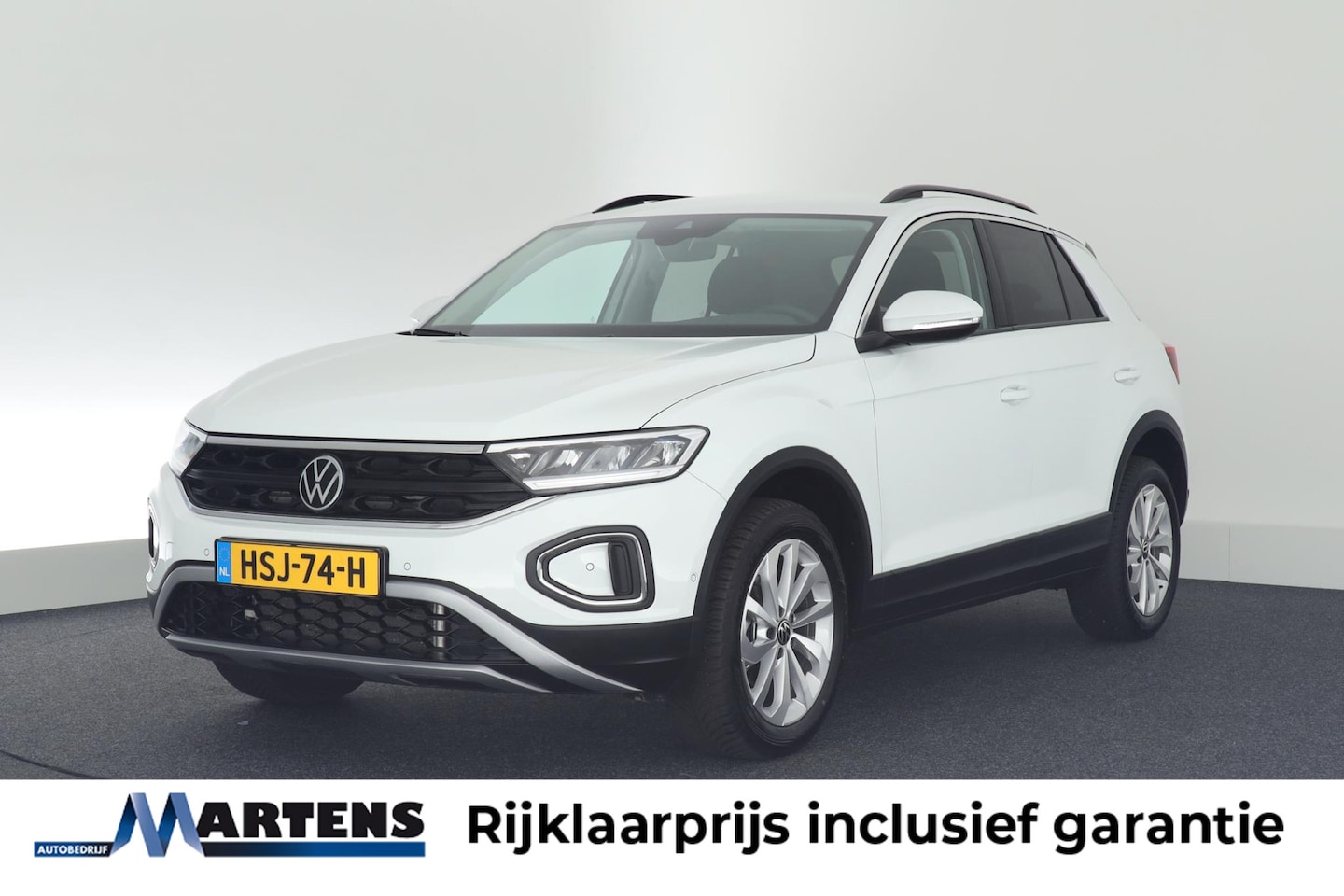 Volkswagen T-Roc - 1.5 TSI 150pk DSG Life Edition Keyless Camera Stoelverwarming Navigatie - AutoWereld.nl