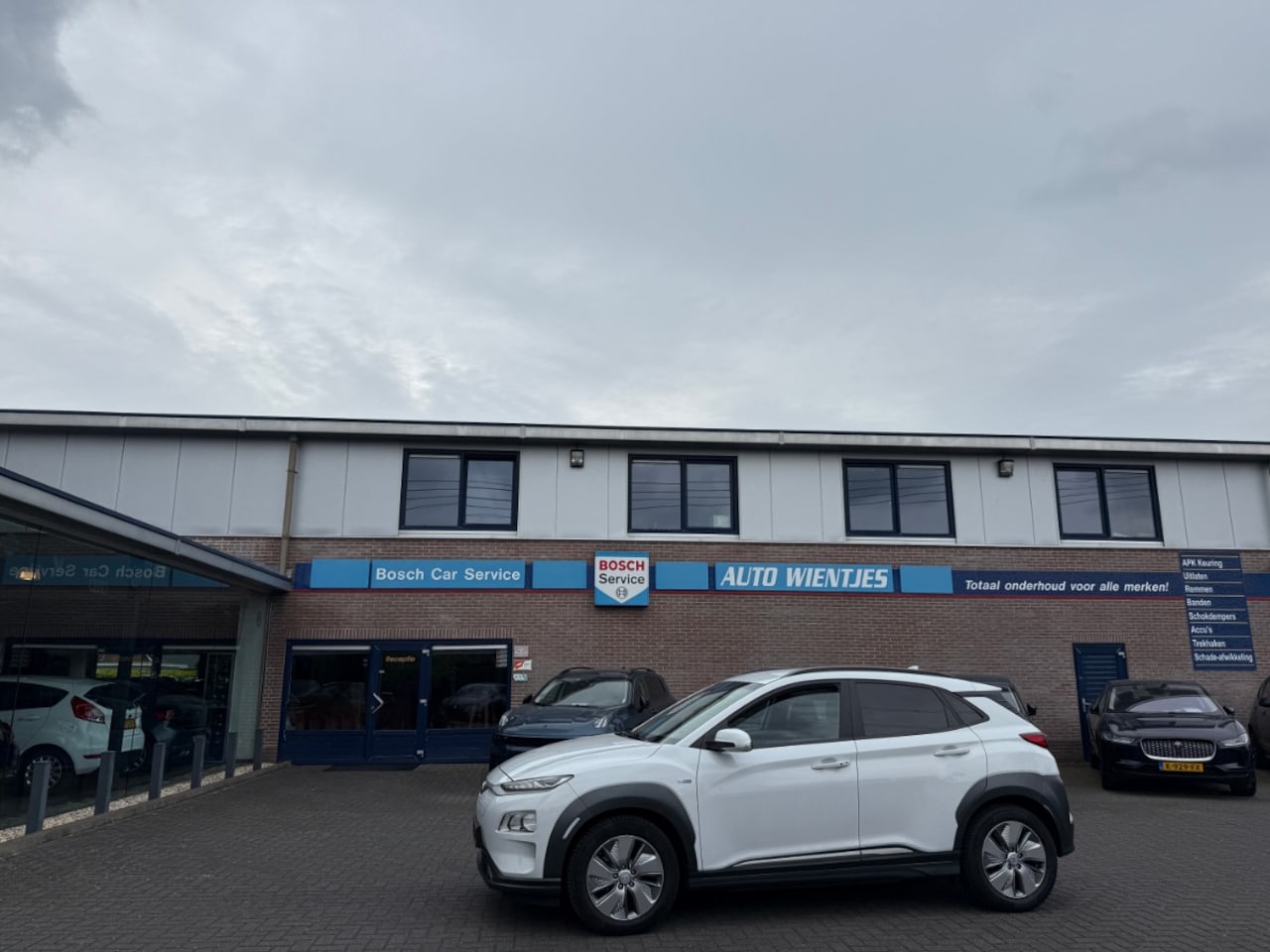 Hyundai Kona Electric - EV Fashion 64kWh | Navi - AutoWereld.nl