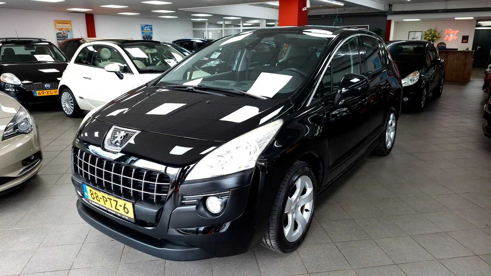 Peugeot 3008 - 1.6 VTi ST Navi/Pano/Trekhaak/PDC - AutoWereld.nl