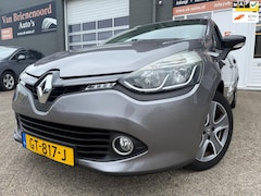 Renault Clio Estate - 0.9 TCe Night&Day met parkeersensoren en navigatie en bluetooth telefoon / media en airco