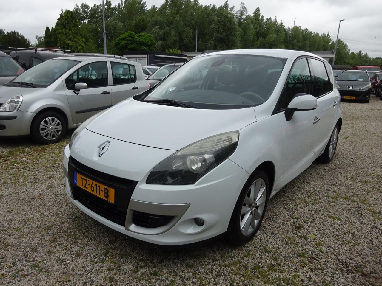 Renault Scénic - 1.4 TCE Privilege.Navigatie, Cruise control, Airco, Trekhaak - AutoWereld.nl