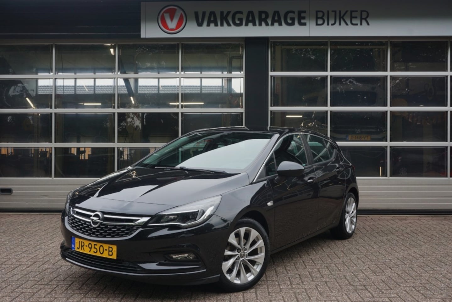 Opel Astra - 1.4 Edition Navi/Trekhaak! - AutoWereld.nl