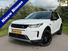 Land Rover Discovery Sport - P300e 1.5 PHEV / Elektrische Trekhaak / Leder / 360 Camera / Navigatie / Zwarte LM 20 Inch