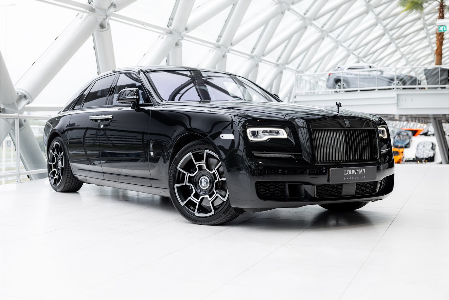 Rolls-Royce Ghost - Black Badge | Starlights | Rear seat Ent. | Fridge | - AutoWereld.nl