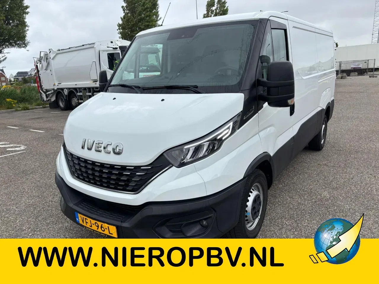 Iveco Daily - 35S14 l2h1 airco automaat - AutoWereld.nl
