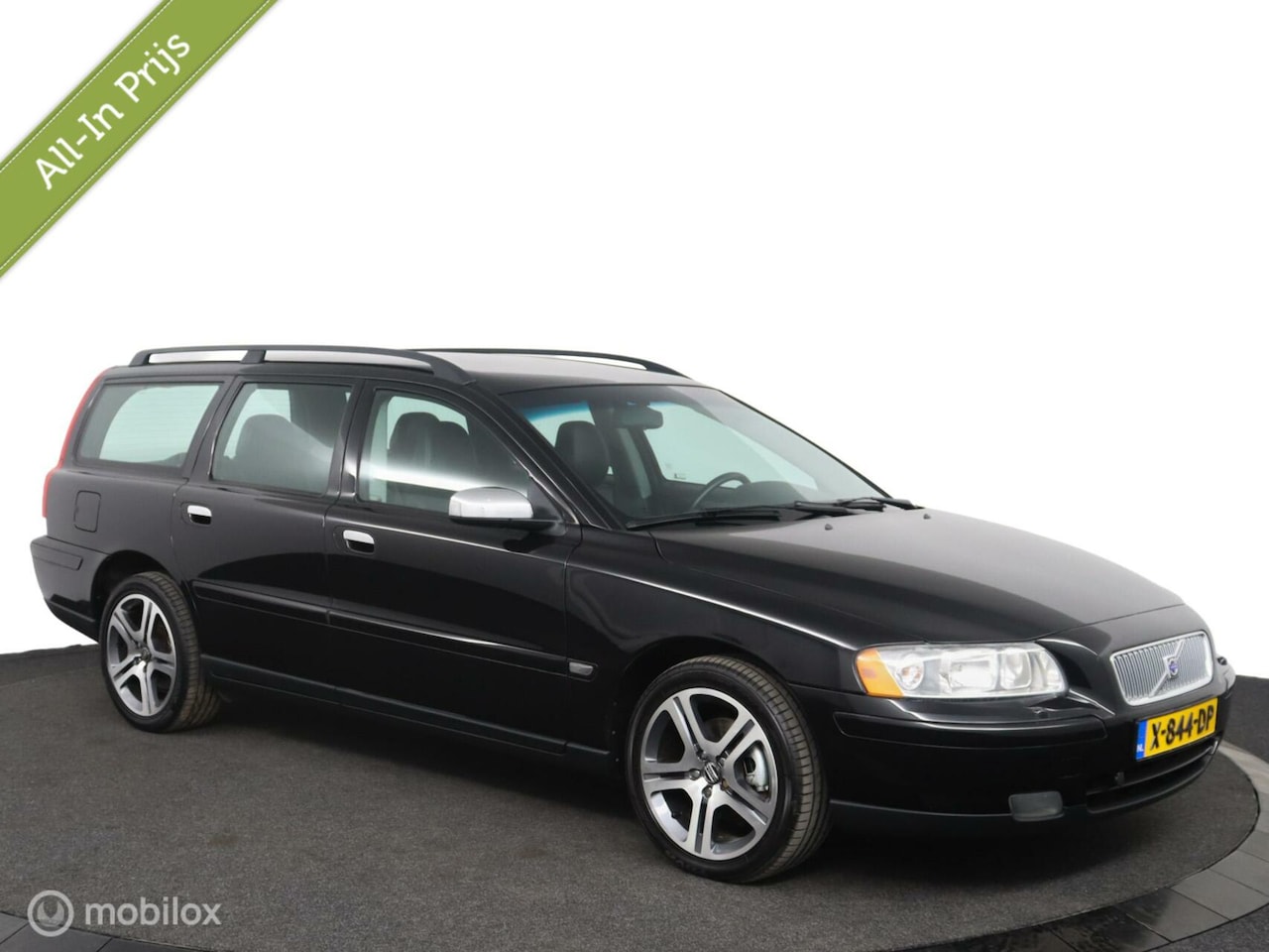 Volvo V70 - 2.4 Kinetic 177760km. - AutoWereld.nl