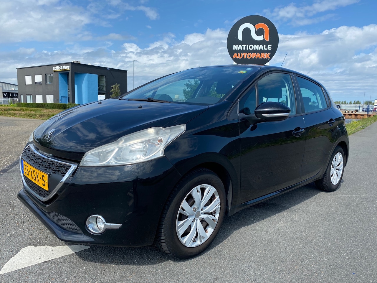 Peugeot 208 - 2012 * 1.2 VTi Blue Lease * NAV * AIRCO * ELEC. RAMEN - AutoWereld.nl