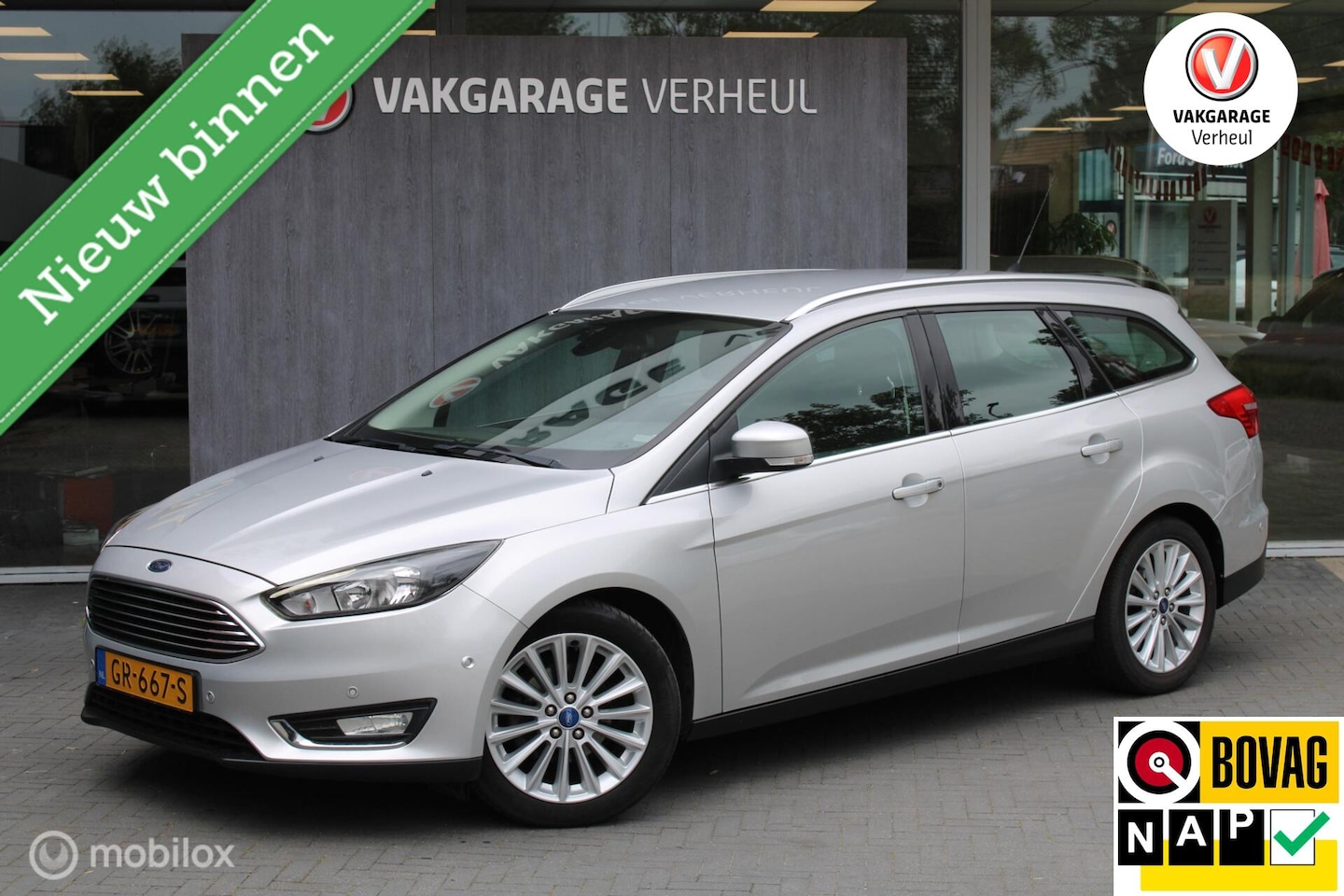 Ford Focus Wagon - 1.0 Titanium Edition|125Pk|Trekhaak|Navi - AutoWereld.nl