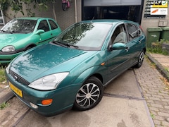 Ford Focus - 1.6-16V Ghia Apk|Airco|Elek.ramen|Bluetooth audio