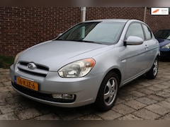 Hyundai Accent - 1.4i EK Airco, Elektrische ramen, LM Velgen, Trekhaak