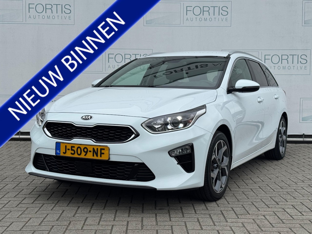 Kia Cee'd Sportswagon - Ceed 1.4 T-GDi DynamicPlusLine NL AUTO | CAMERA | TREKHAAK | CARPLAY | - AutoWereld.nl