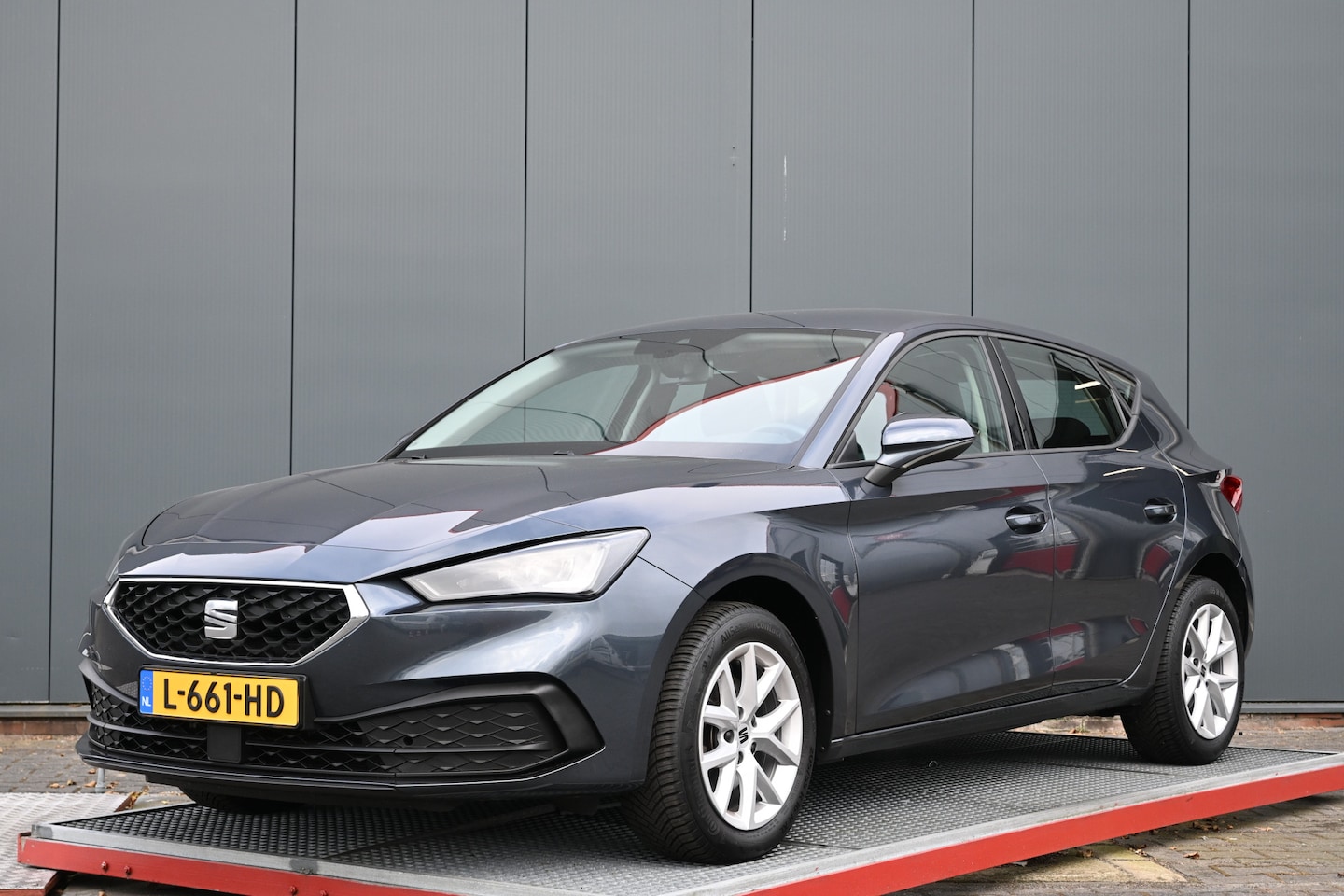 Seat Leon - 1.0 TSI Style Business Intense 1.0 TSI Style Business Intense - AutoWereld.nl