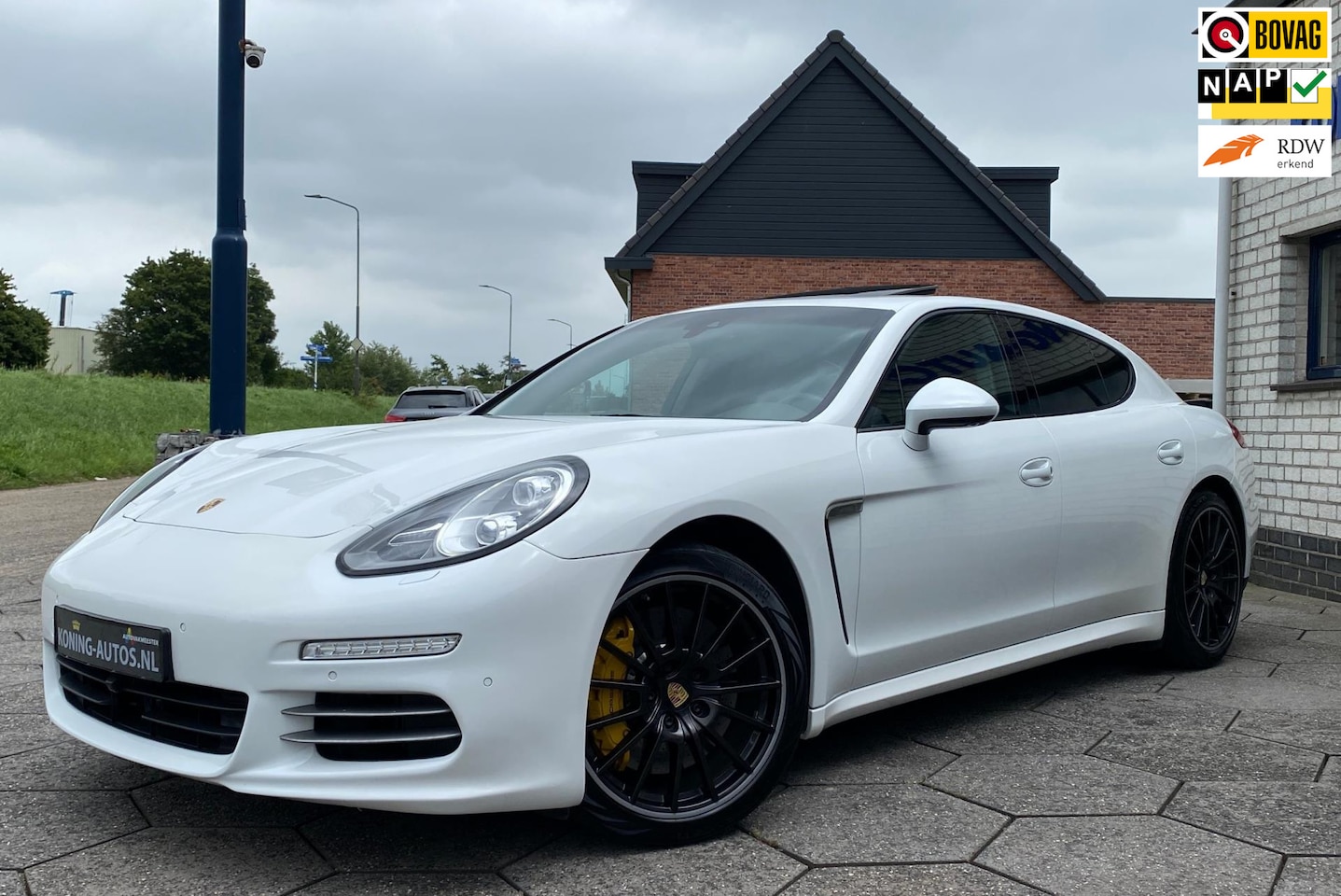 Porsche Panamera - 3.0 4S/ SoftClose/ Standkachel/ Full Option - AutoWereld.nl