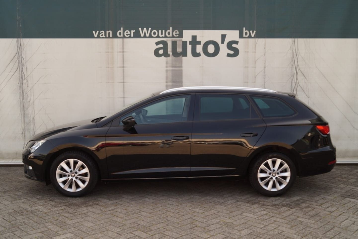 Seat Leon ST - 1.0 TSI 115pk Style Ultimate Edition -NAVI-CAM-ECC- - AutoWereld.nl