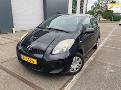 Toyota Yaris - 1.0 VVTi Acces / APK / NAP / AIRCO / BOEKJES / TWEE SLEUTELS / NETTE AUTO