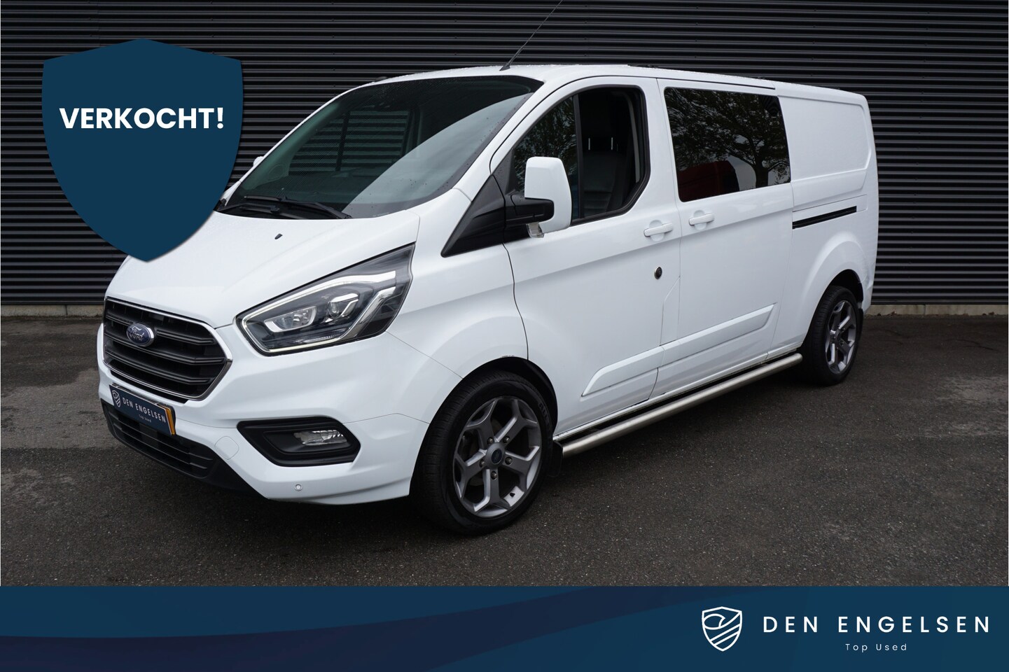 Ford Transit Custom - 300 | L2H1 Limited DC | 170 PK AUT | 2x Schuifdeur | Trekhaak - AutoWereld.nl