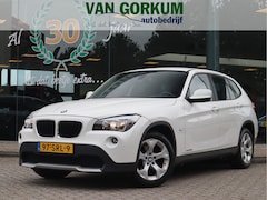 BMW X1 - sDrive18i Executive / Trekhaak