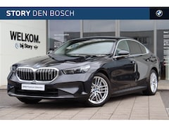 BMW i5 - eDrive40 M Sport / Adaptieve LED / Parking Assistant / Stoelverwarming / M Sportonderstel
