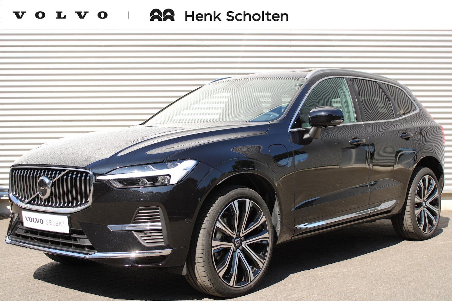Volvo XC60 - 2.0 T8 Plug-in hybrid AWD Ultra Bright | lichtmetalen velgen 5-spaaks 21" | Luchtvering | - AutoWereld.nl