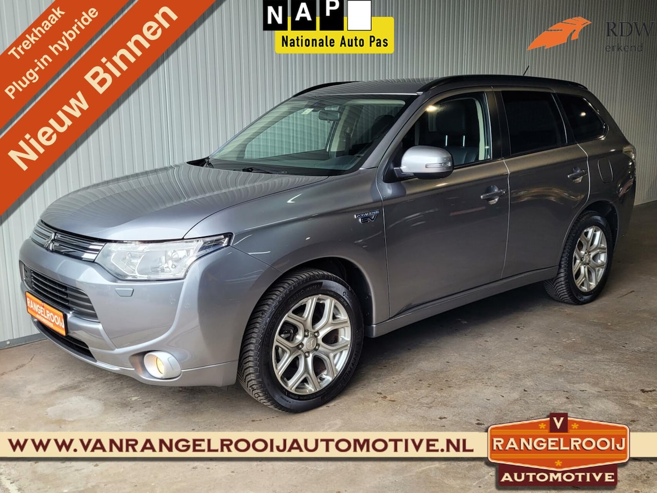 Mitsubishi Outlander - 2.0 PHEV instyle 2.0 PHEV Instyle, trekh. xenon, schuifd., leer, stoelverw., clima, cruise - AutoWereld.nl