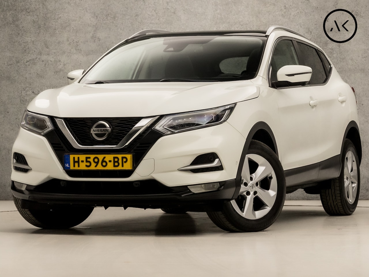 Nissan Qashqai - 1.3 DIG-T Business Edition 160Pk Automaat (PANORAMADAK, APPLE CARPLAY, GROOT NAVI, 360 CAM - AutoWereld.nl